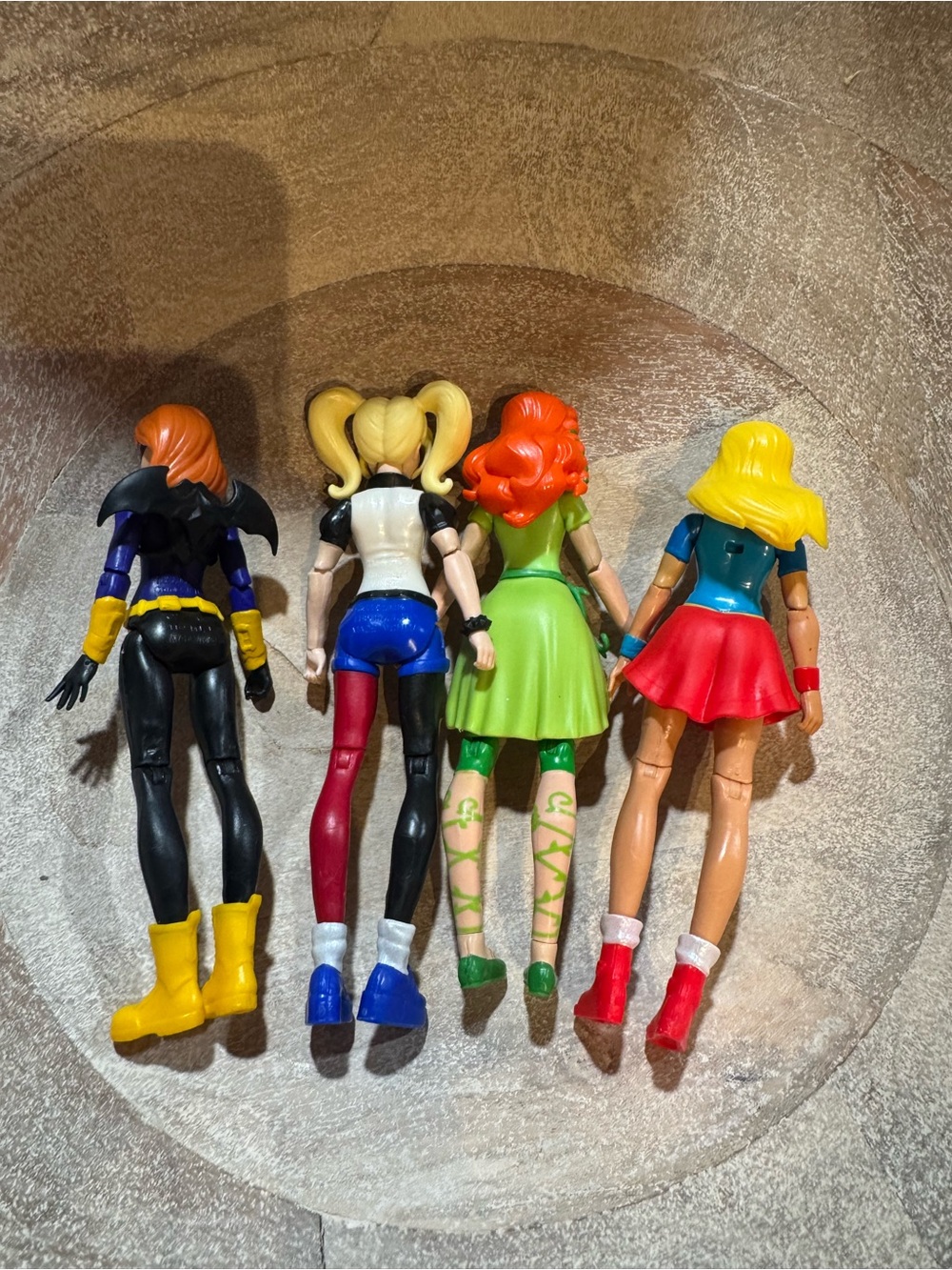 5/$30 DC Girls Action Figure Lot - Black, Yellow, Blue, Red, Green, Pink - Picture 5 of 6